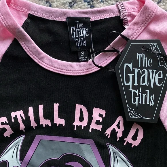 Grave Girls by DollsKill | NWT’s gothic grunge graphic baby cropped T shirt - Picture 3 of 5